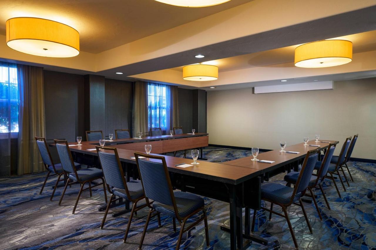 Fairfield Inn & Suites San Diego Old Town Екстер'єр фото