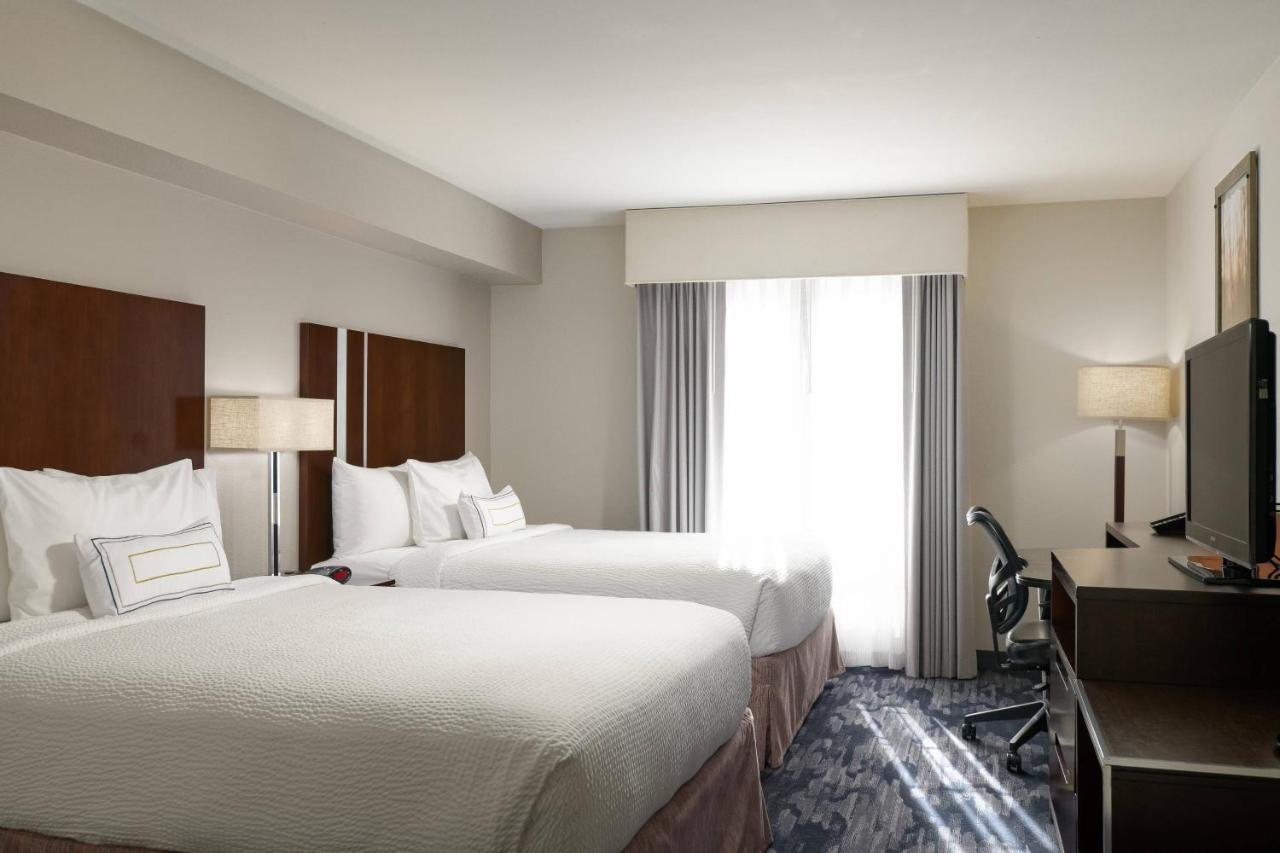 Fairfield Inn & Suites San Diego Old Town Екстер'єр фото